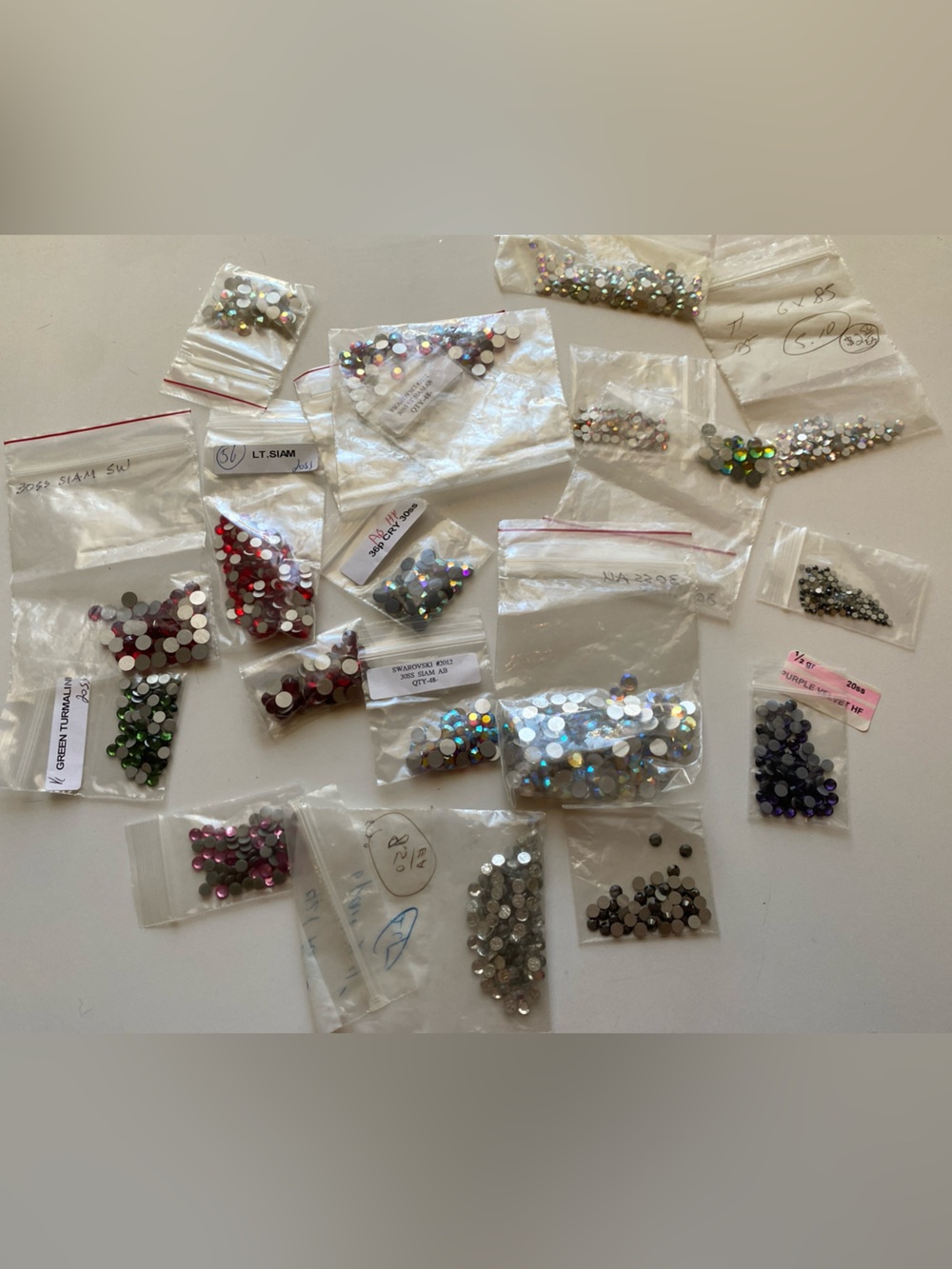 Swarovski & Premium Crystal Rhinestone Lot • Hotfix Flatback 20ss 30ss - Picture 3 of 10